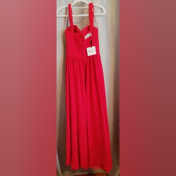 NWT Evening/Prom Gown Bright Red Neon Princess Cut Fame & Partners - Picture 7 of 10